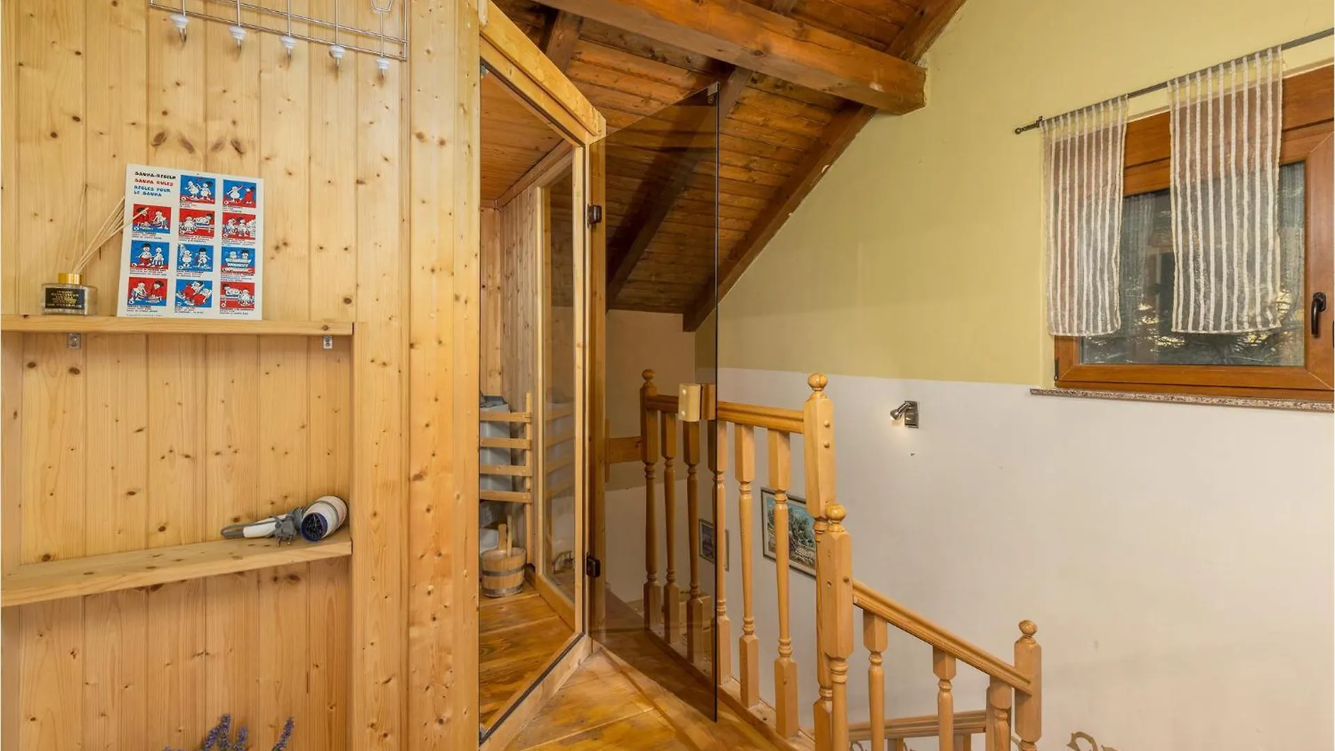 Casa vacanze 4 Bedroom Gorgeous Home In Vrata